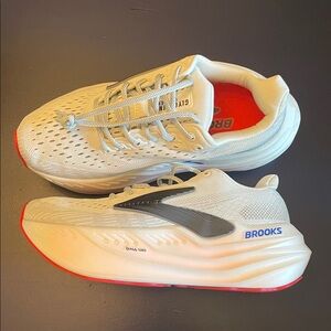Brooks White and Black Glycerin Max Sneakers